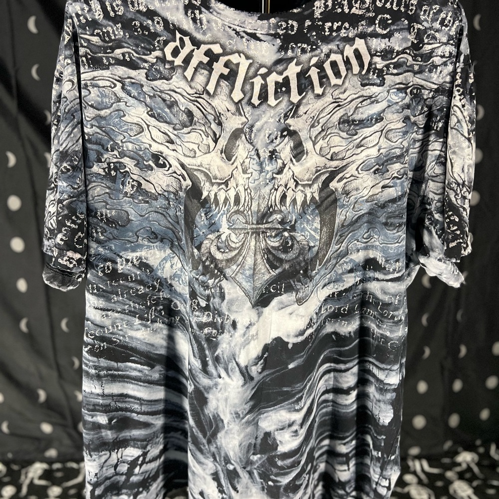 **SOLD!** Rare Affliction Black and Gray Short Sleeve Tee